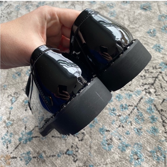 Medusa leather loafers - Mens - Black and Gold - Picture 6 of 7